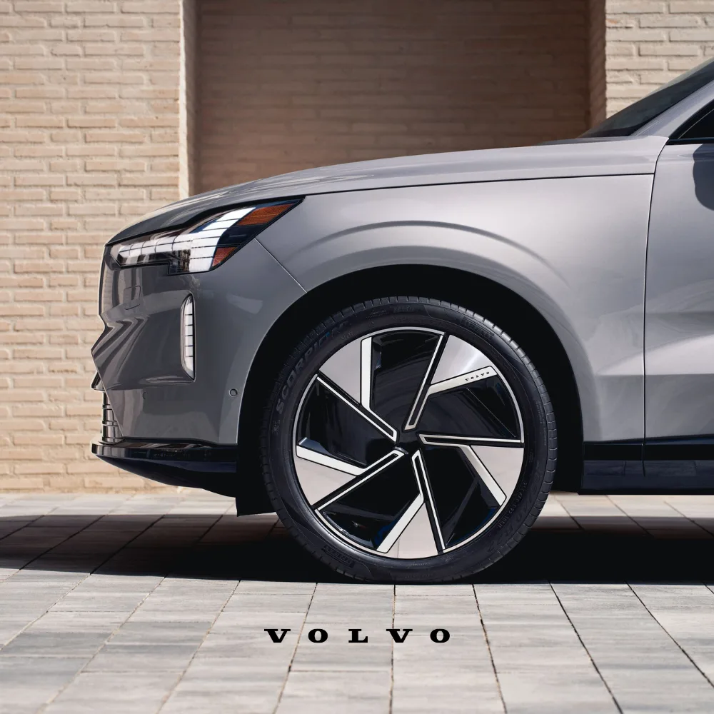 Genuine%20Volvo%20Parts%20vs%20Aftermarket_%20Which%20One%20Should%20You%20Choose.webp