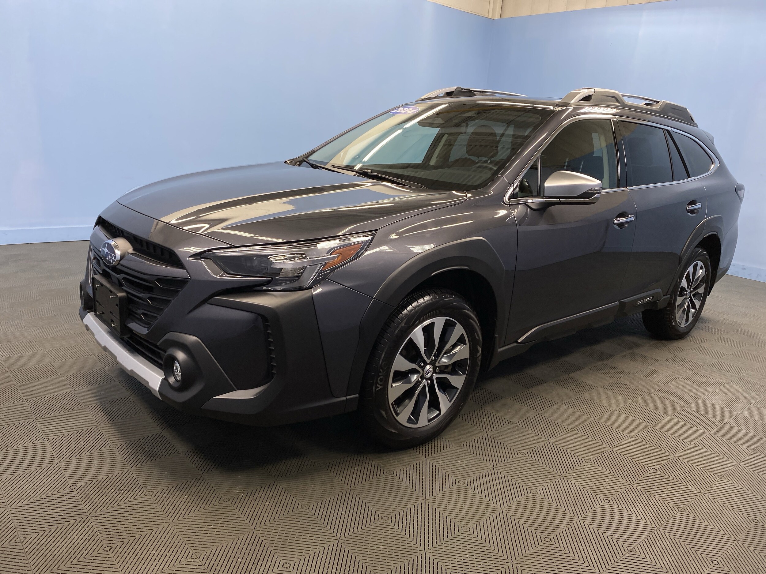 2024 Subaru Outback Touring photo 2