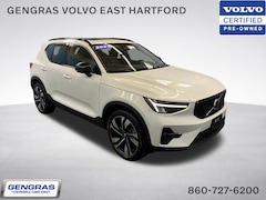 2023 Volvo XC40 B5 Plus Dark Theme SUV