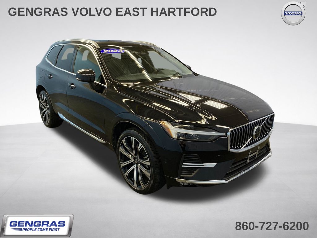 2023 Volvo XC60 B5 Ultimate Bright Theme AWD's photo