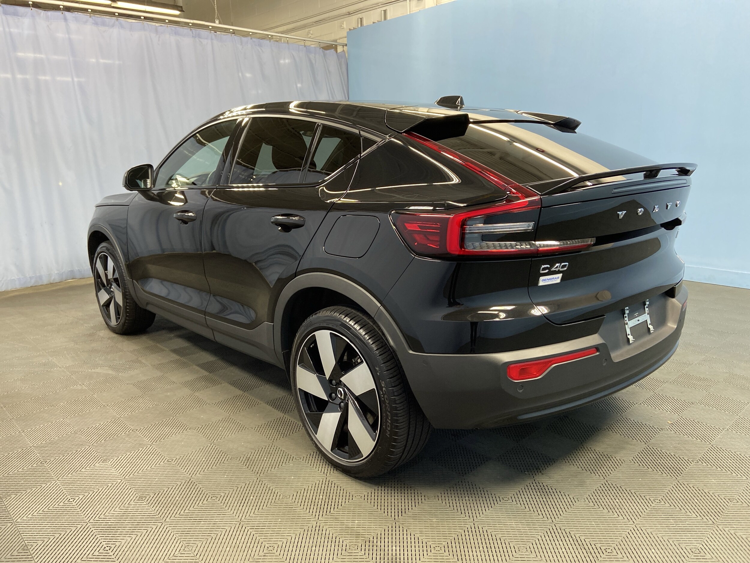 2023 Volvo C40 Recharge Ultimate photo 4