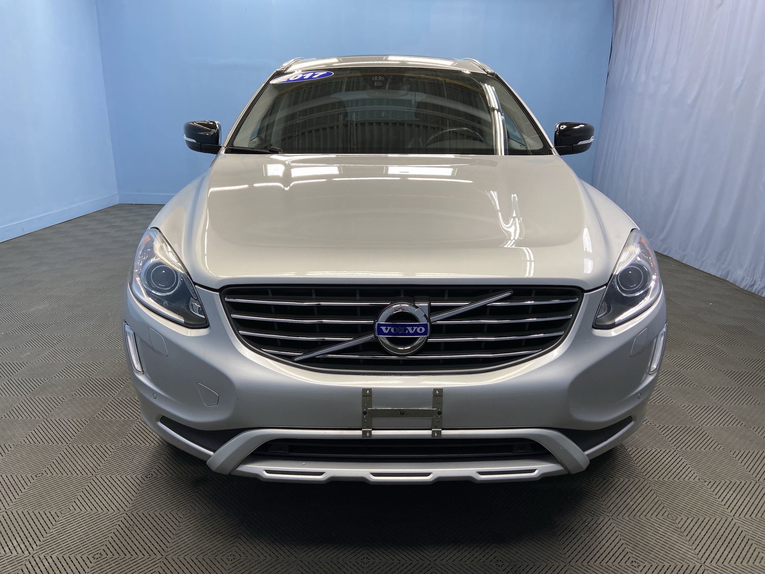 Used 2017 Volvo XC60 T5 Dynamic with VIN YV440MRR0H2106648 for sale in Hartford, CT