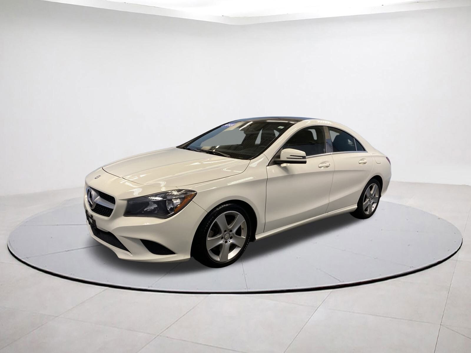 2015 Mercedes Benz CLA 250 photo 3