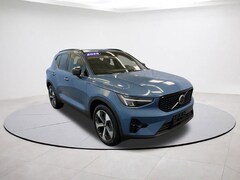 2025 Volvo XC40 Plus Dark Theme SUV