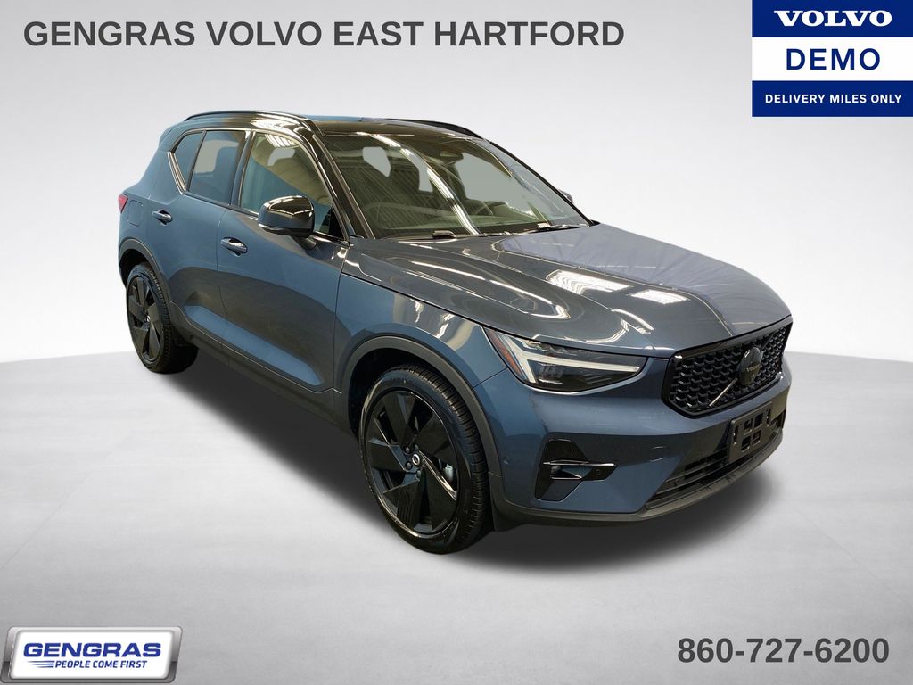 2026 Volvo XC40