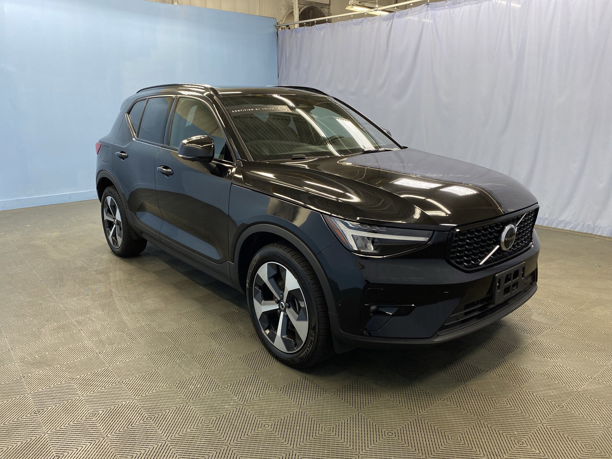 2025 Volvo XC40 Plus's photo