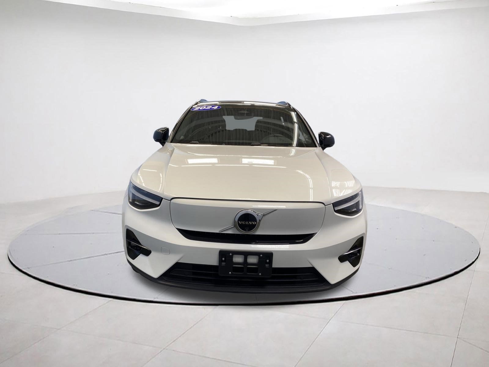 Used 2024 Volvo XC40 Plus with VIN YV4ER3XLXR2264872 for sale in East Hartford, CT