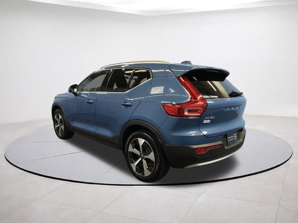 Certified 2025 Volvo XC40 Plus Bright Theme SUV