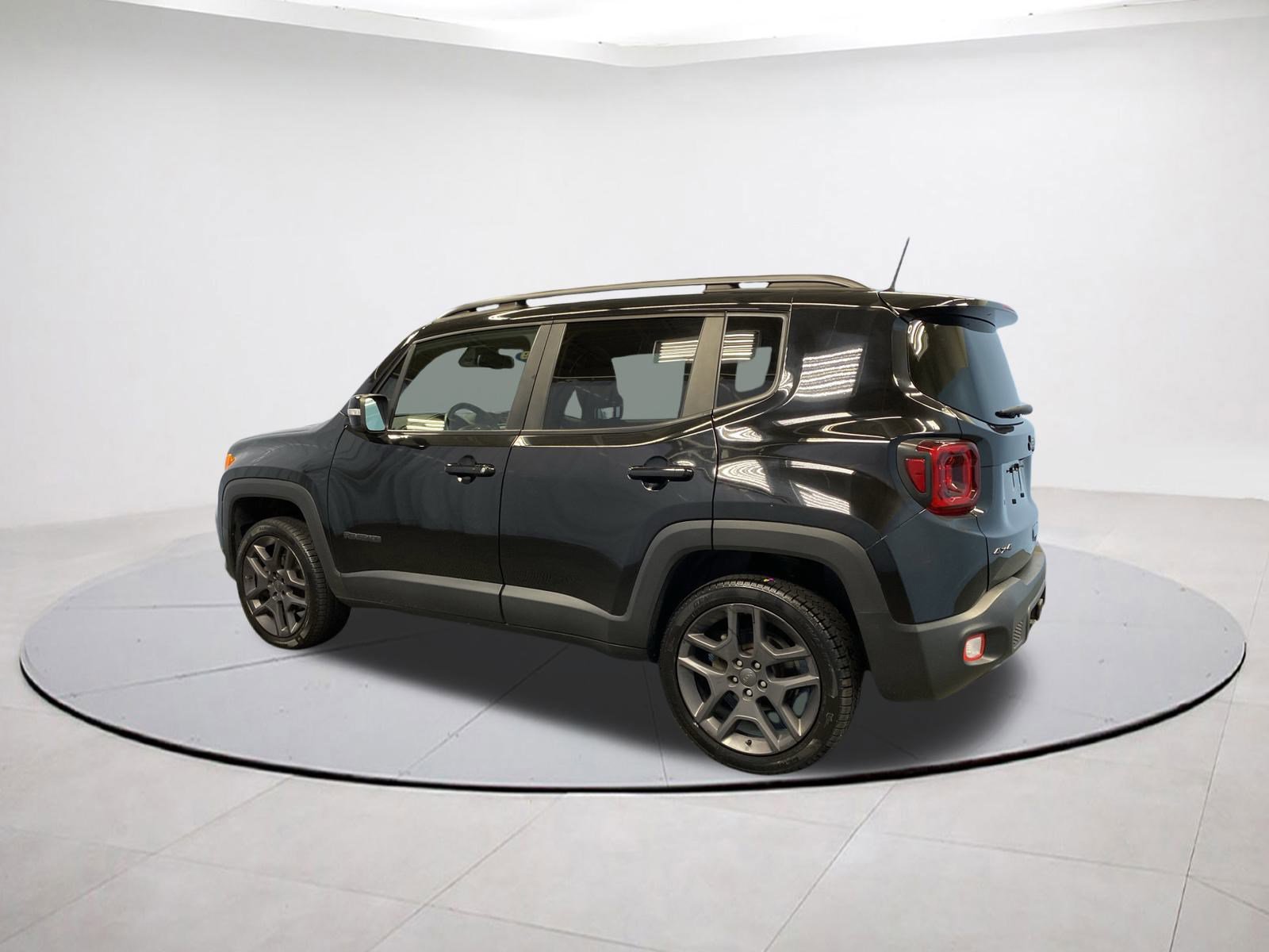 2019 Jeep Renegade Altitude photo 2