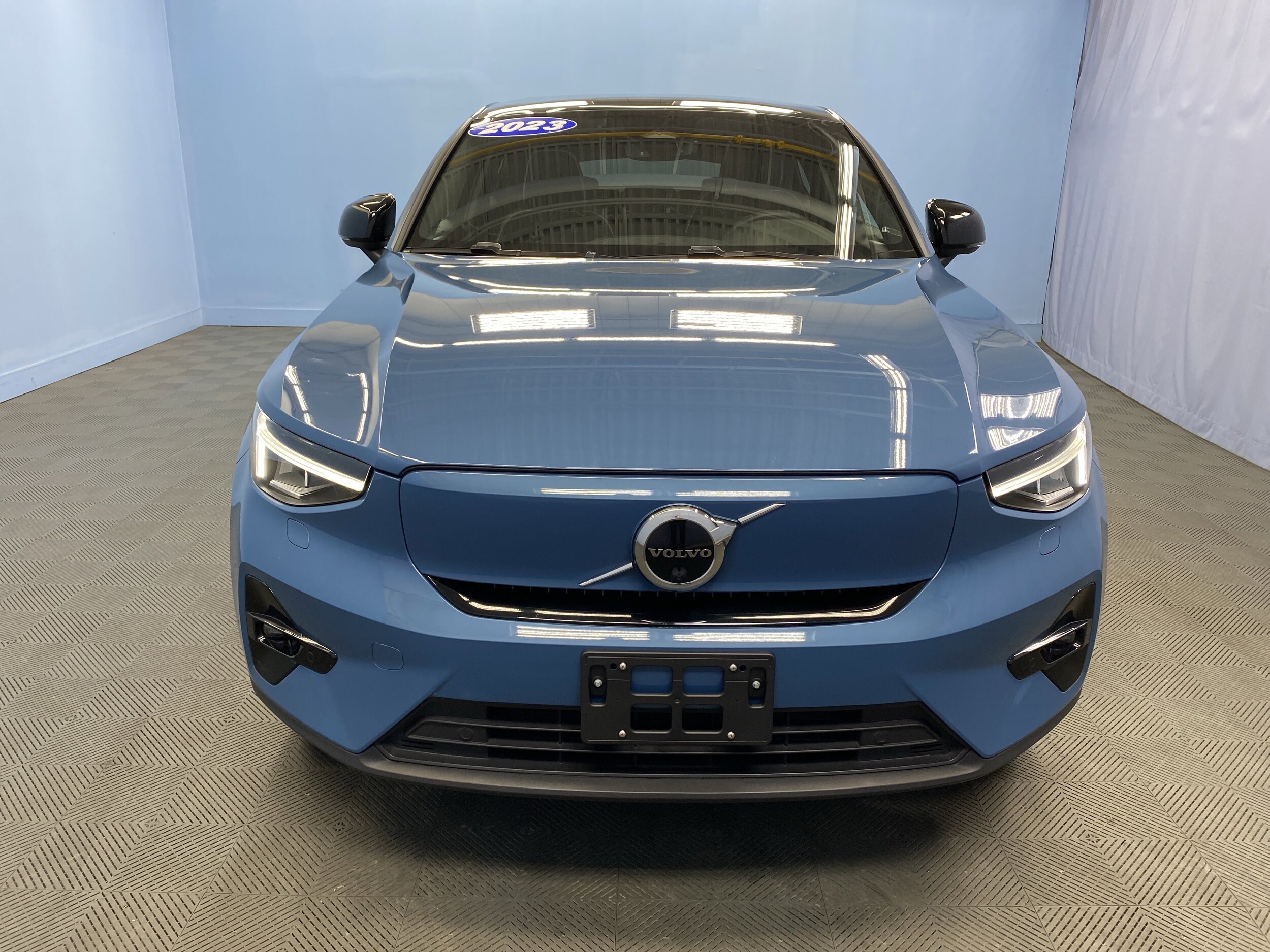 2023 Volvo C40 Recharge Ultimate photo 2