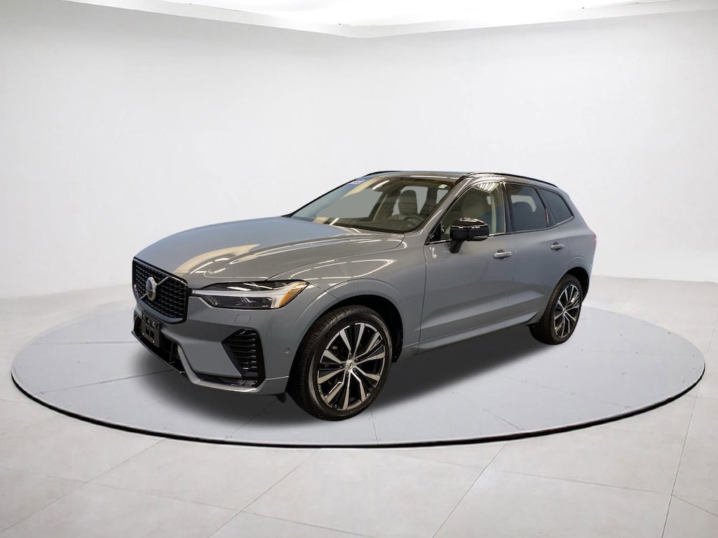 Used 2023 Volvo XC60 Plus Dark Theme SUV