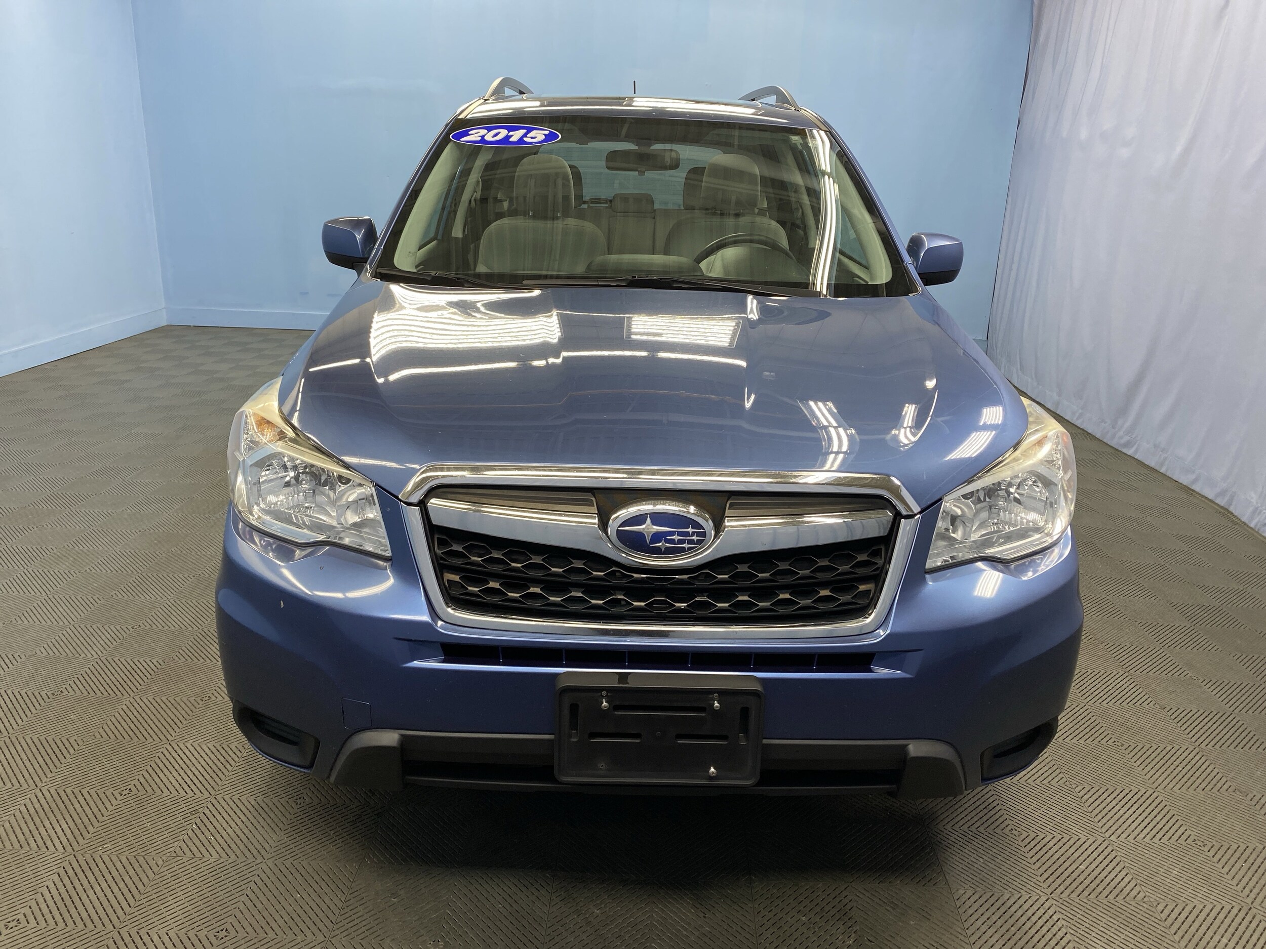 2015 Subaru Forester 2.5i Premium photo 2