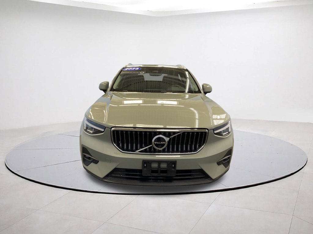 Used 2025 Volvo XC40 Plus Bright Theme SUV