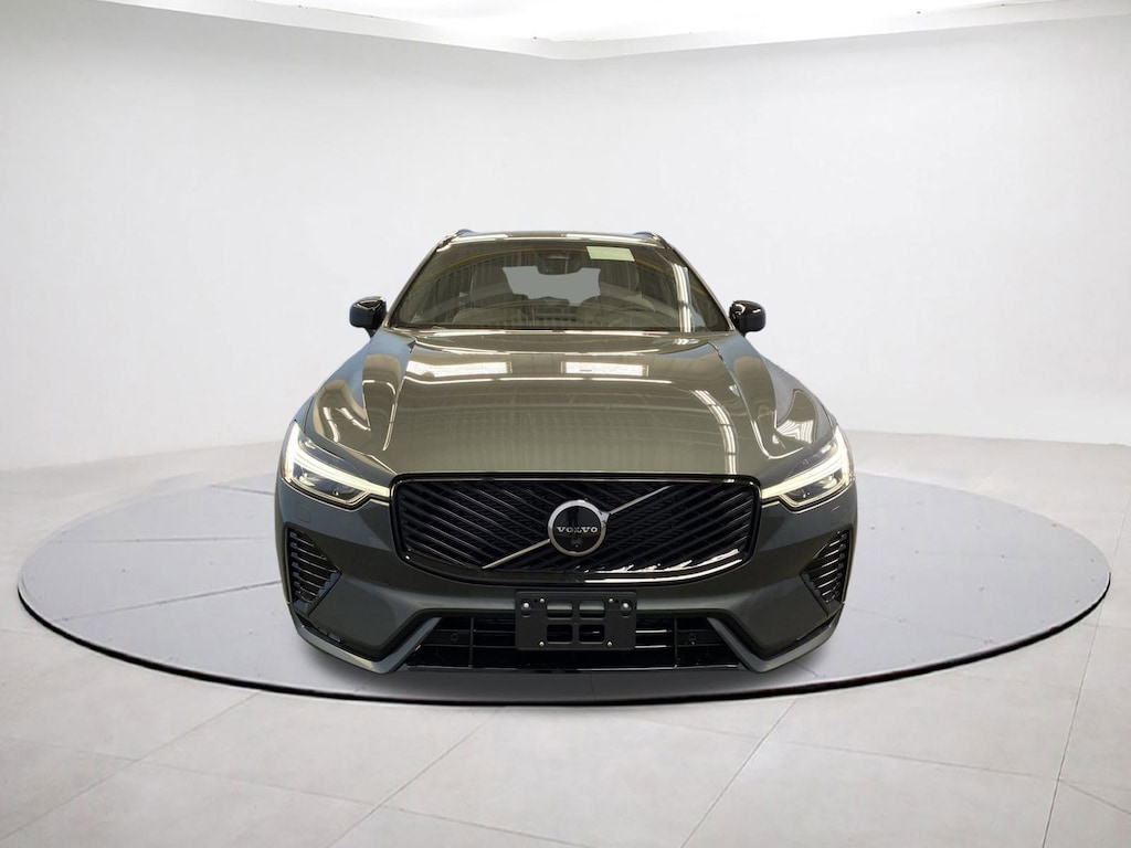 New 2026 Volvo XC60 B5 Plus SUV