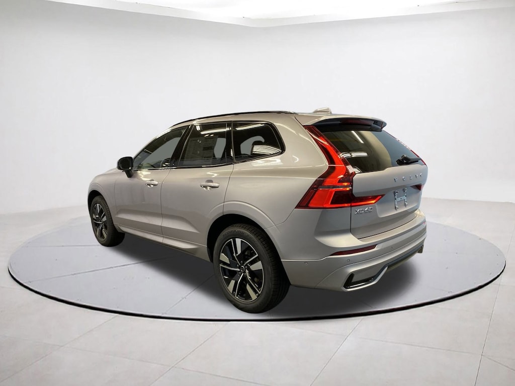 New 2026 Volvo XC60 B5 Plus SUV