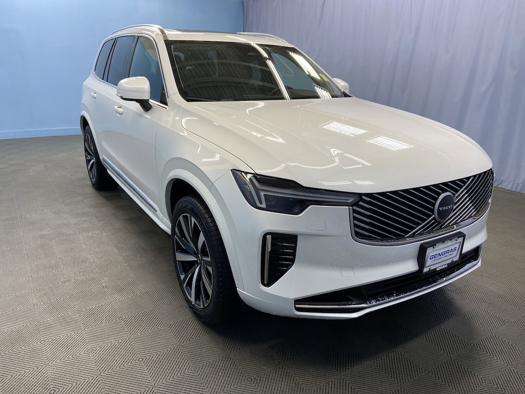 Certified 2025 Volvo XC90 plug-in hybrid T8 (2025.5) Core 7-Seater SUV