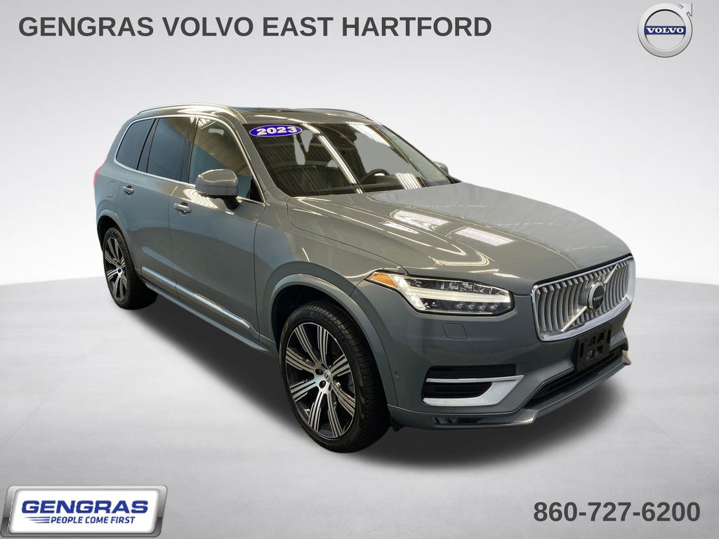 2023 Volvo XC90 SUV 