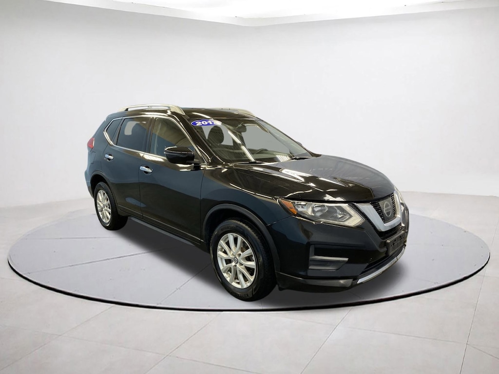 Used 2017 Nissan Rogue SV SUV