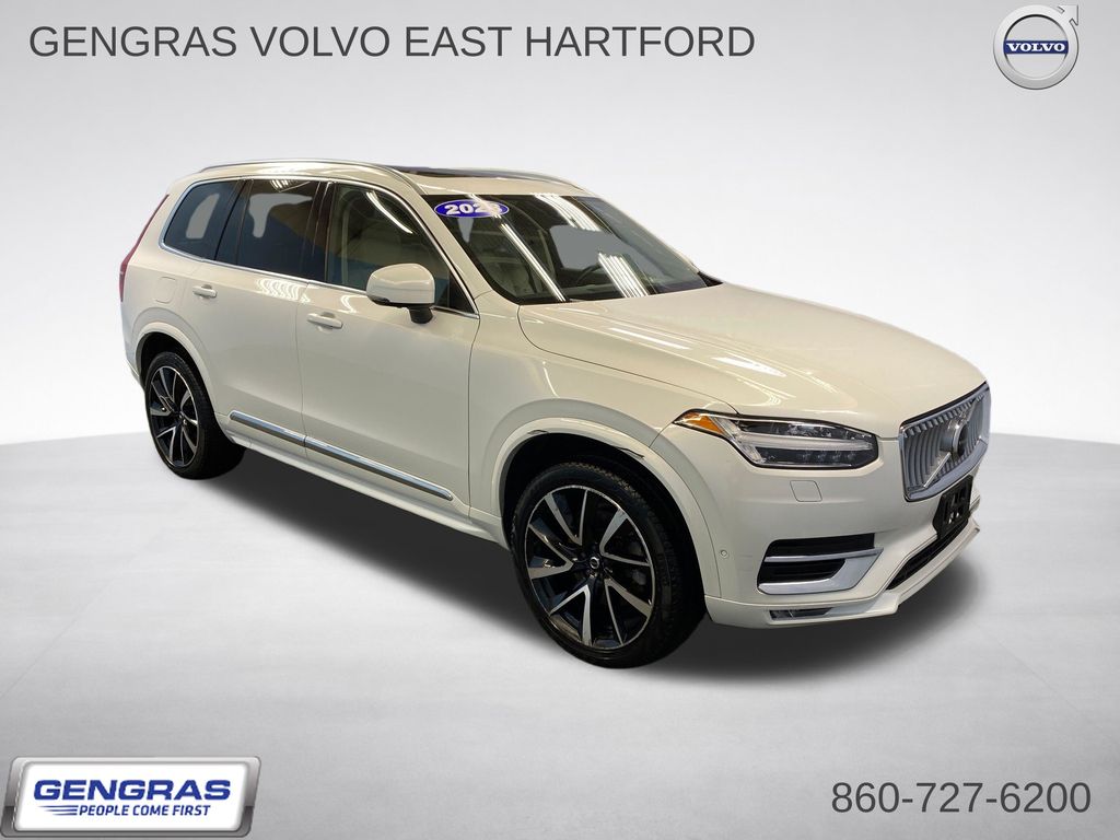 2023 Volvo XC90 SUV 