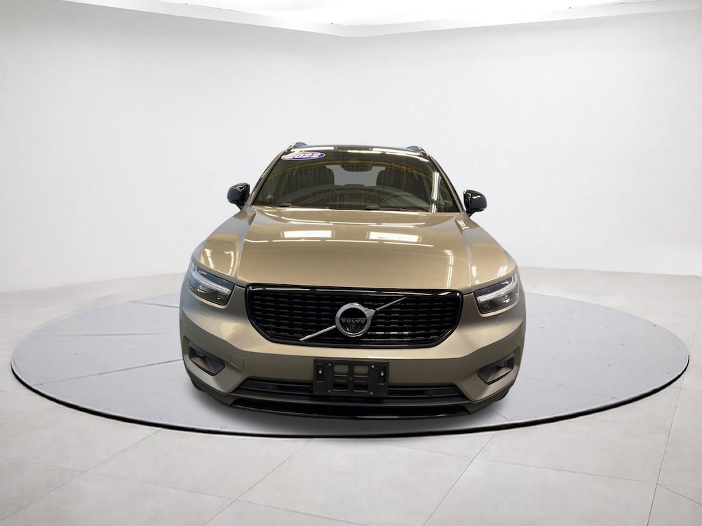 Certified 2022 Volvo XC40 R-Design SUV