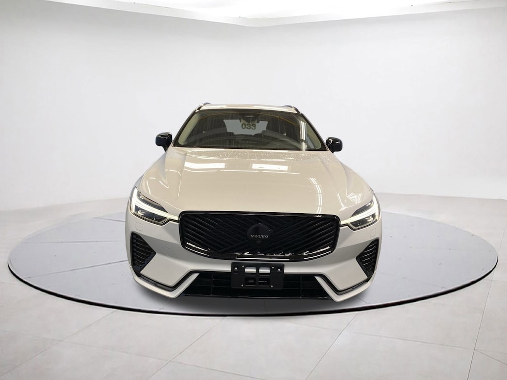 New 2026 Volvo XC60 B5 Plus SUV