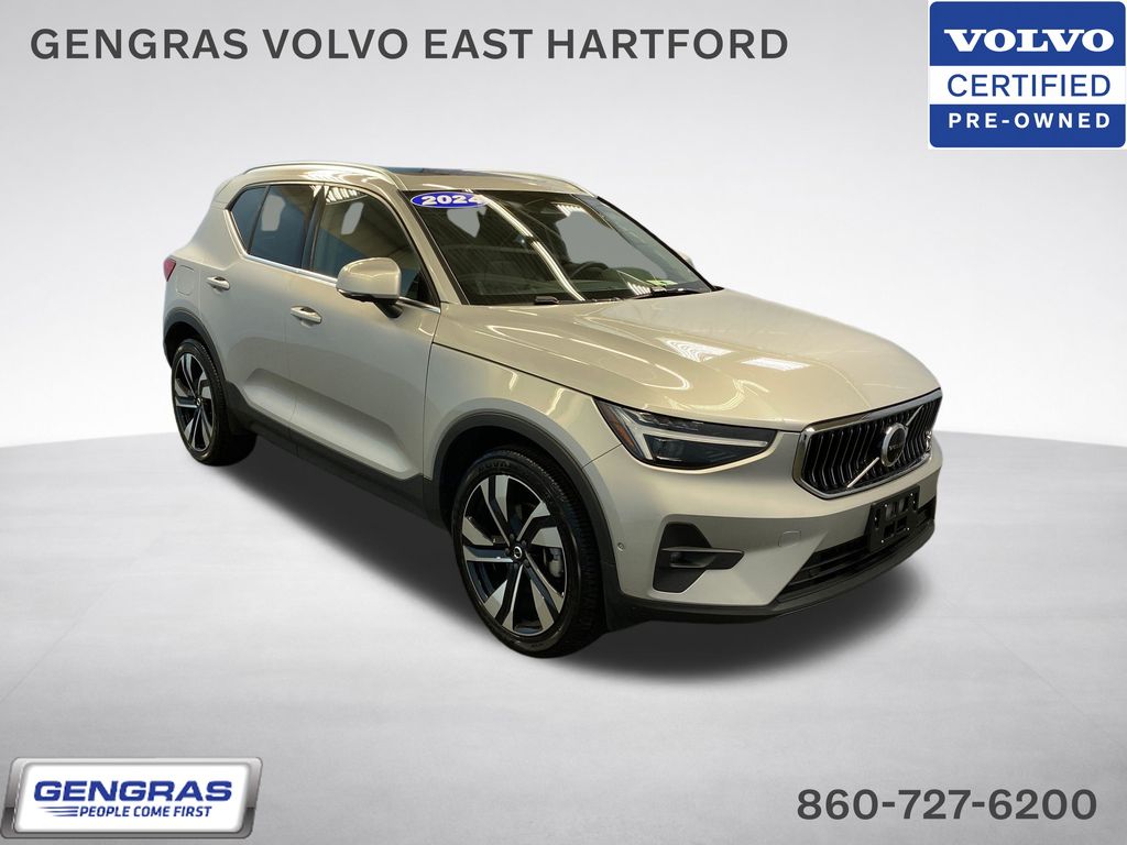 2024 Volvo XC40