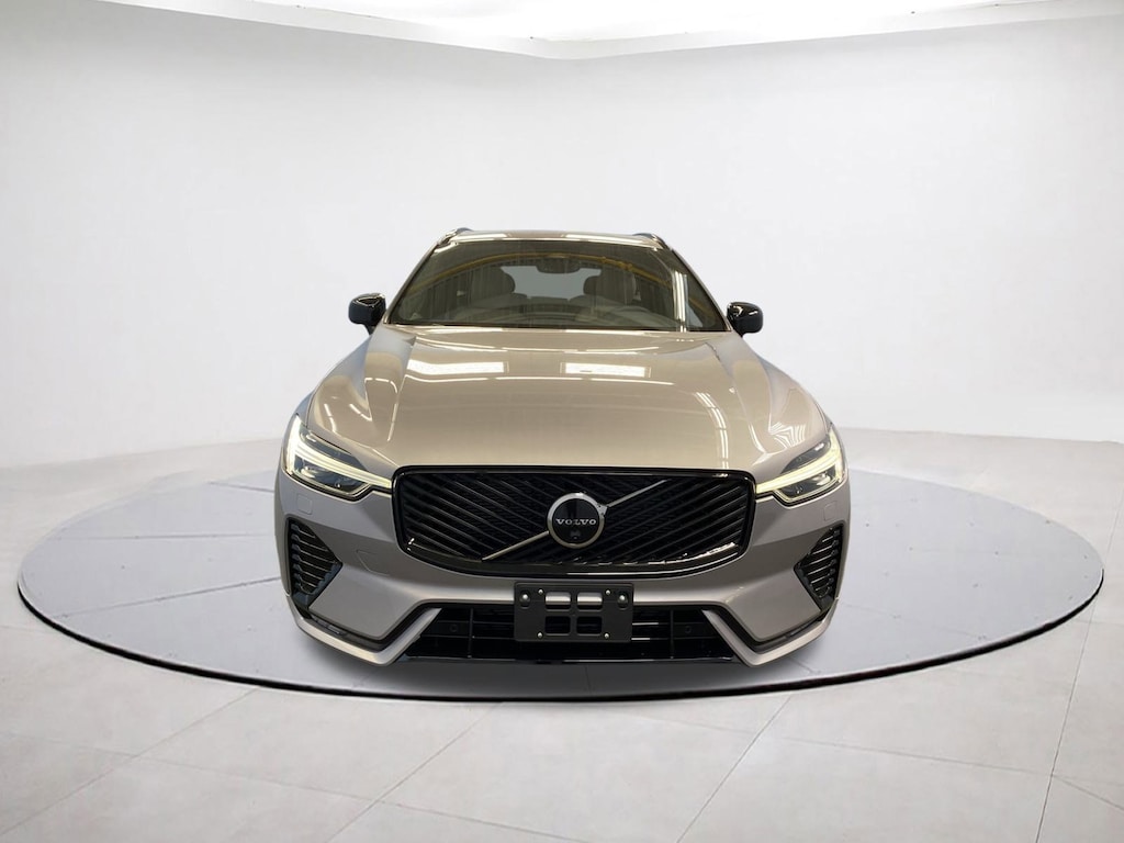 New 2026 Volvo XC60 B5 Plus SUV
