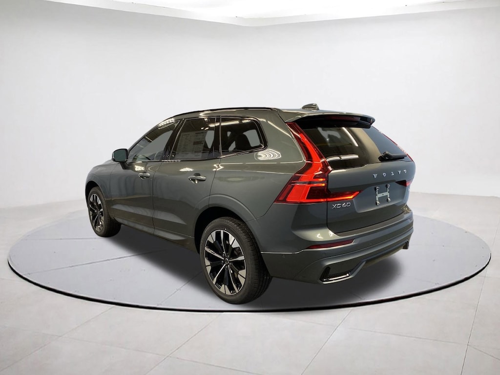 New 2026 Volvo XC60 B5 Plus SUV