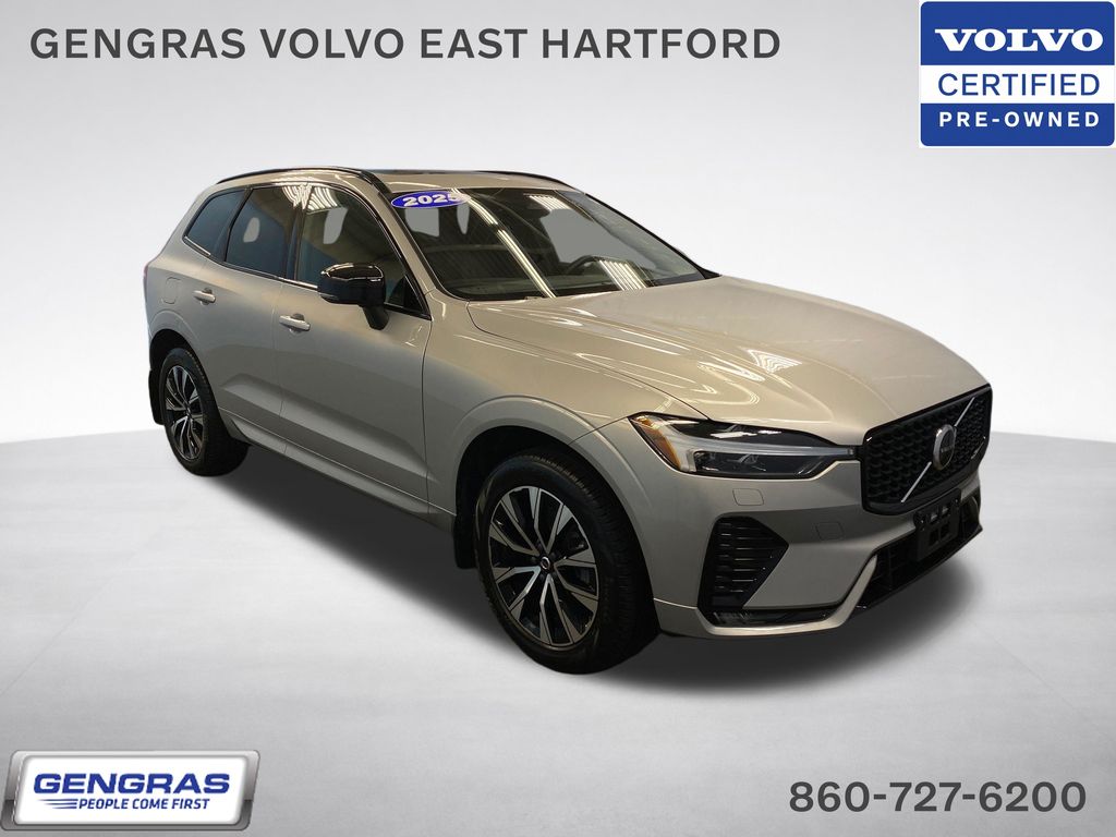 2025 Volvo XC60 B5 Core Dark AWD's photo