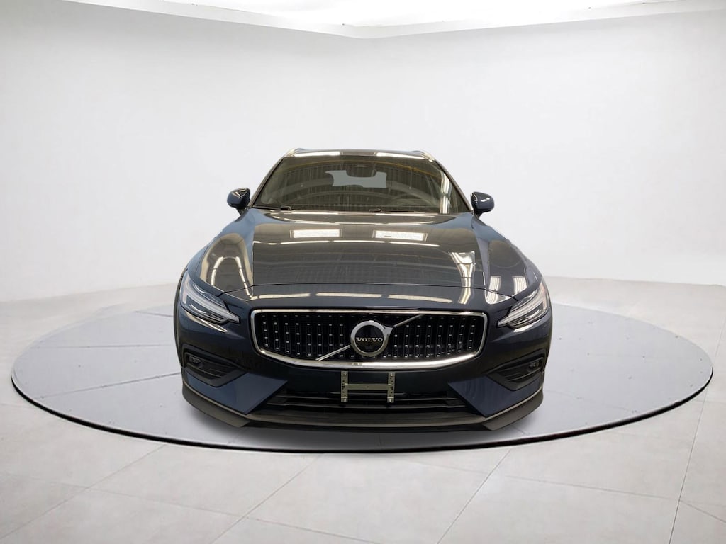 New 2026 Volvo V60 Cross Country B5 Ultra Wagon