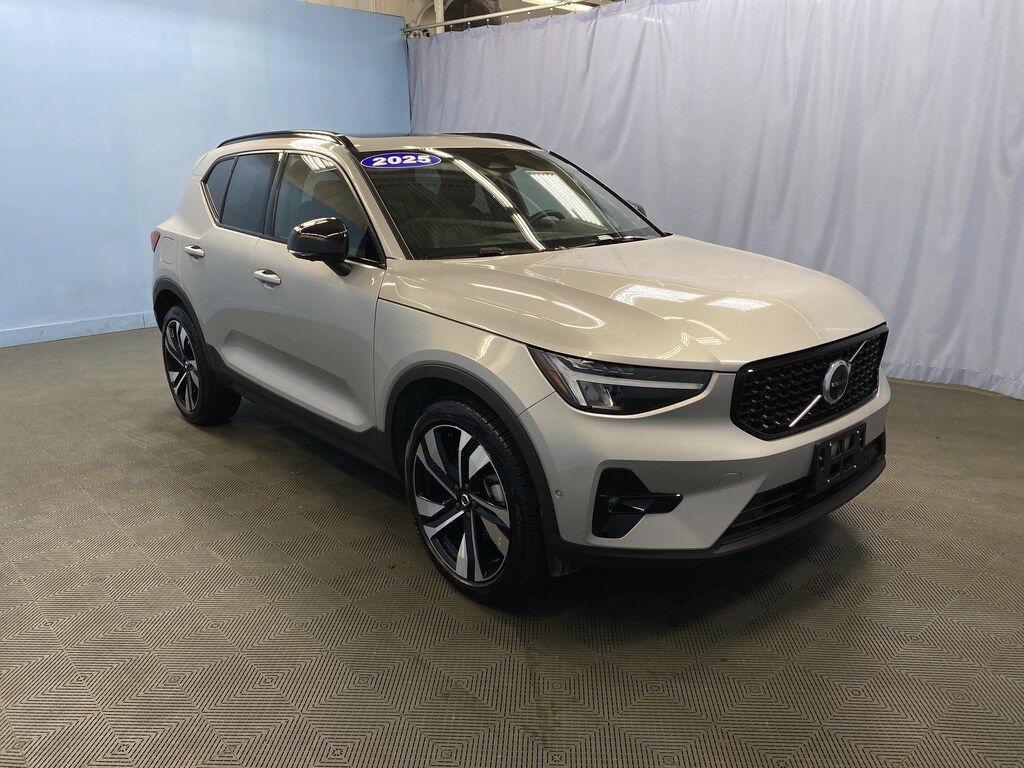 Used 2025 Volvo XC40 Plus Dark Theme SUV
