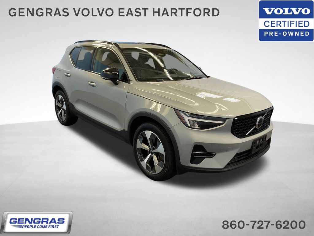 2024 Volvo XC40