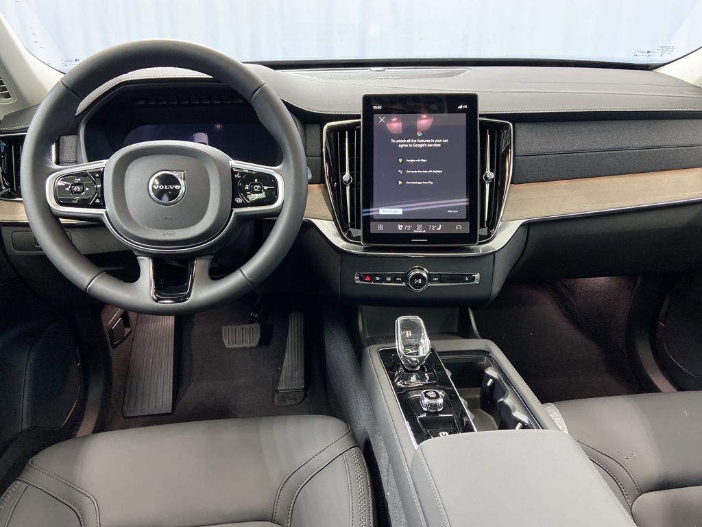 2026 Volvo XC90 Plus - Photo 19