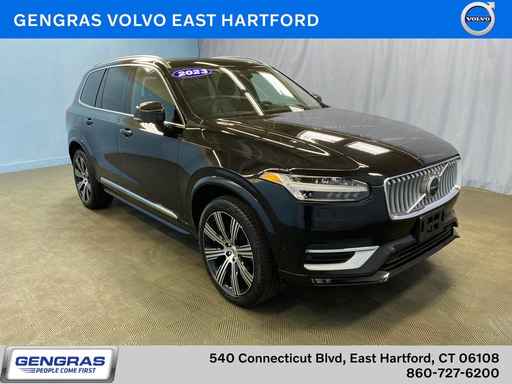 2023 Volvo XC90 SUV 