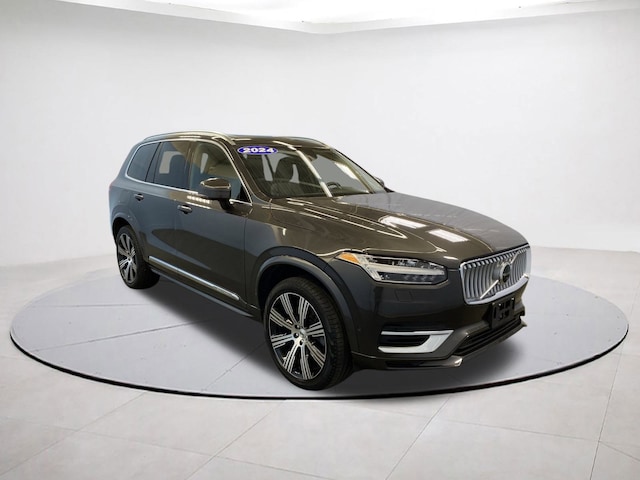 2024 Volvo XC90 plug-in hybrid Plus Bright Theme SUV