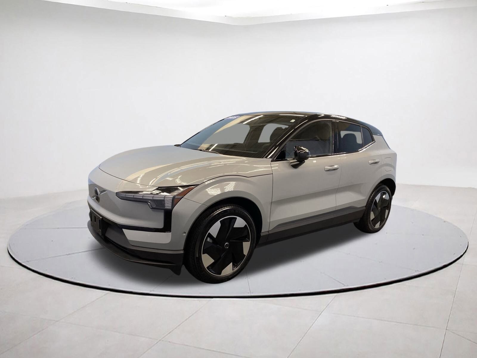 2025 Volvo EX30 Ultra photo 3
