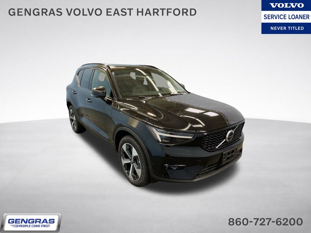 2026 Volvo XC40