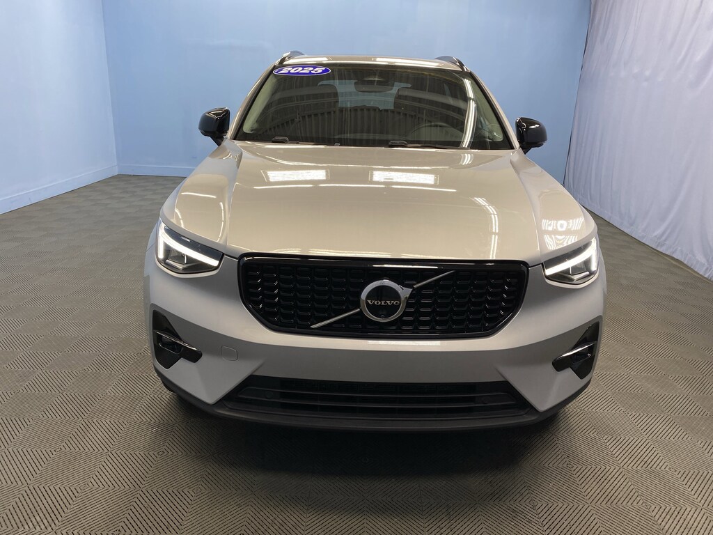 Used 2025 Volvo XC40 Plus Dark Theme SUV