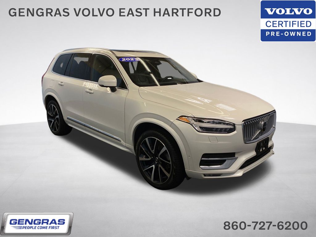 2023 Volvo XC90 SUV 