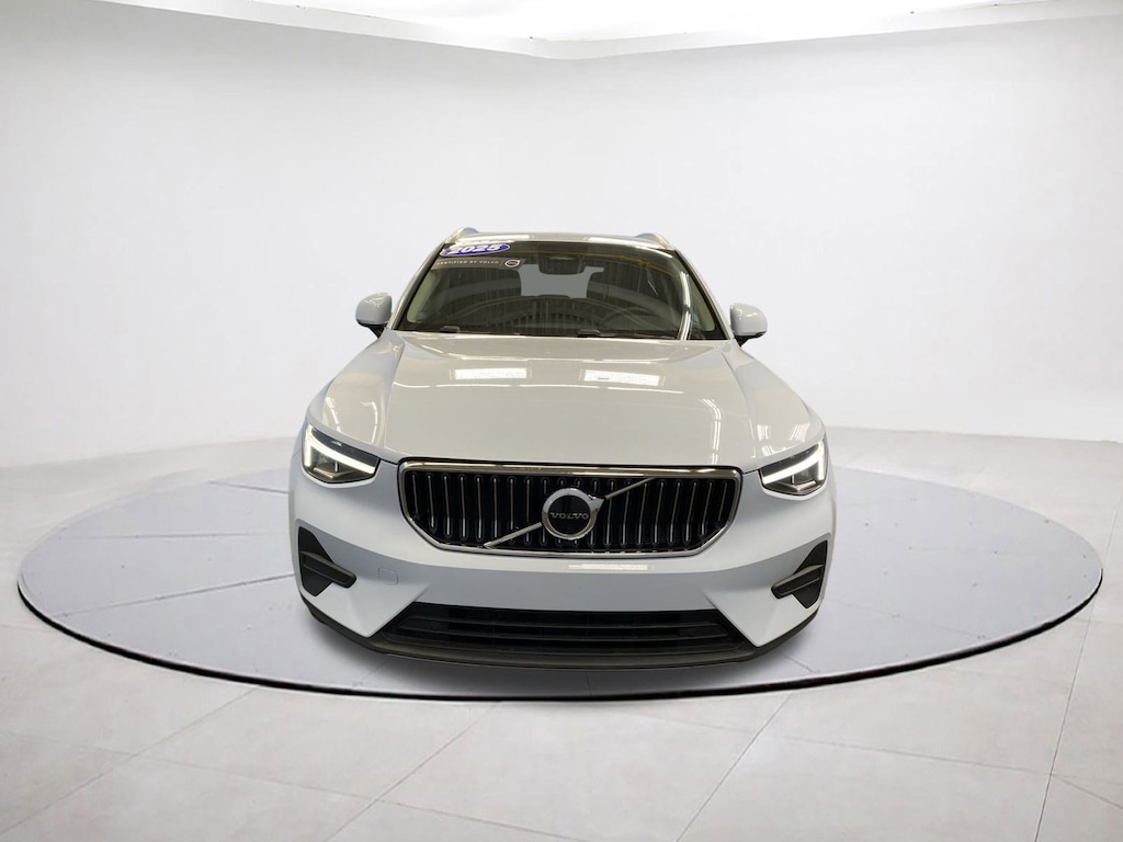 Certified 2025 Volvo XC40 Core Bright Theme SUV