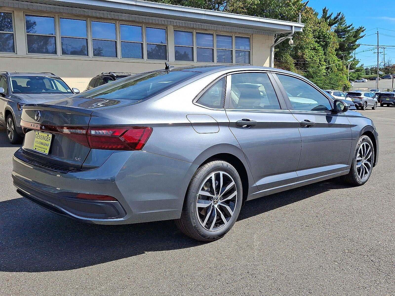 2025 Volkswagen Jetta SE photo 3