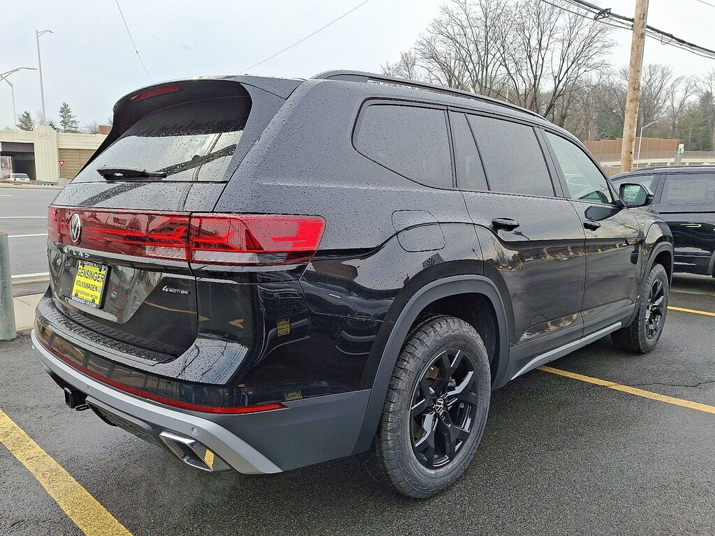 New 2025 Volkswagen Atlas 2.0T Peak Edition 2.0T Peak Edition 4MOTION