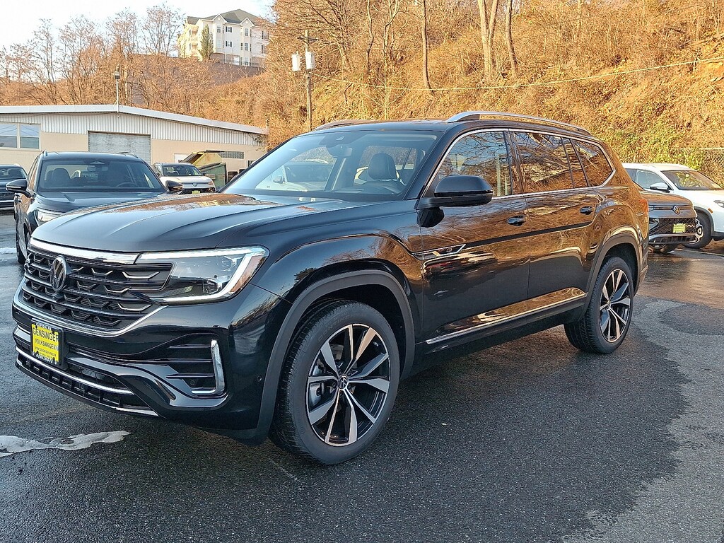 New 2026 Volkswagen Atlas 2.0T SEL Premium R-Line 2.0T SEL Premium R-Line 4MOTION