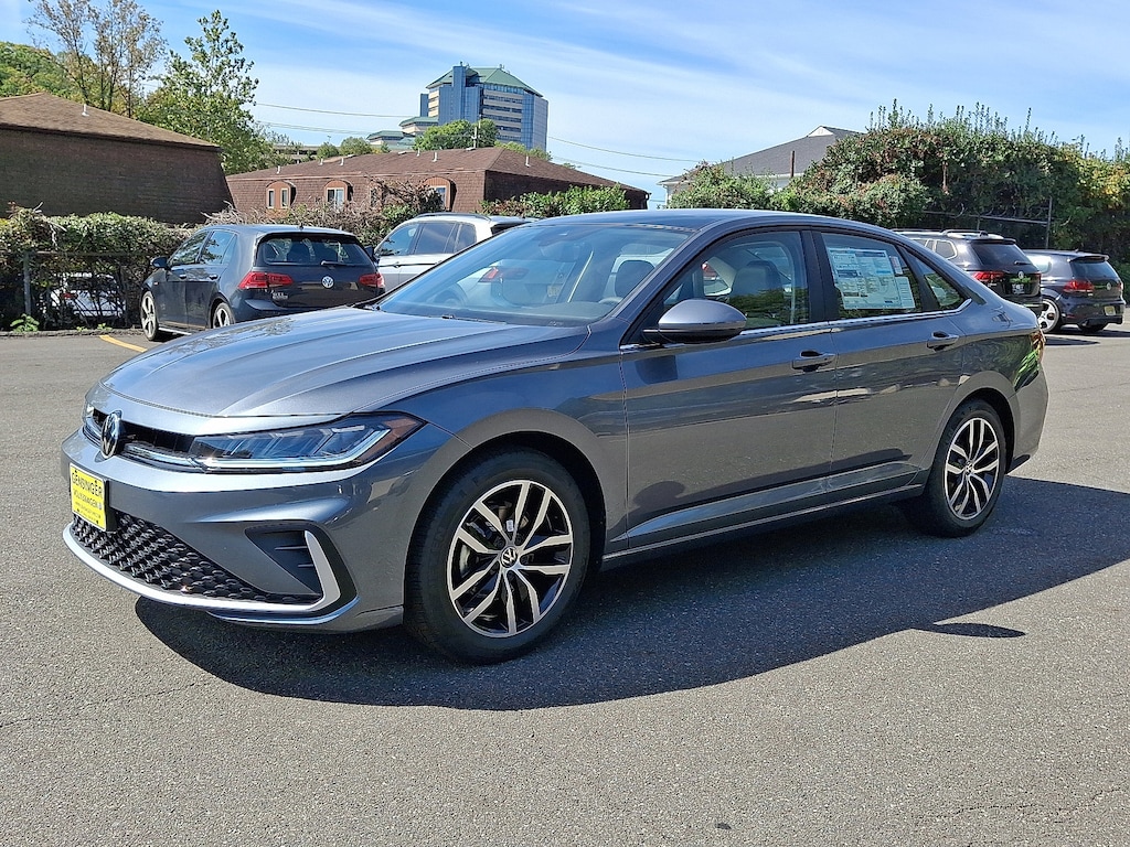 New 2025 Volkswagen Jetta SE SE Auto