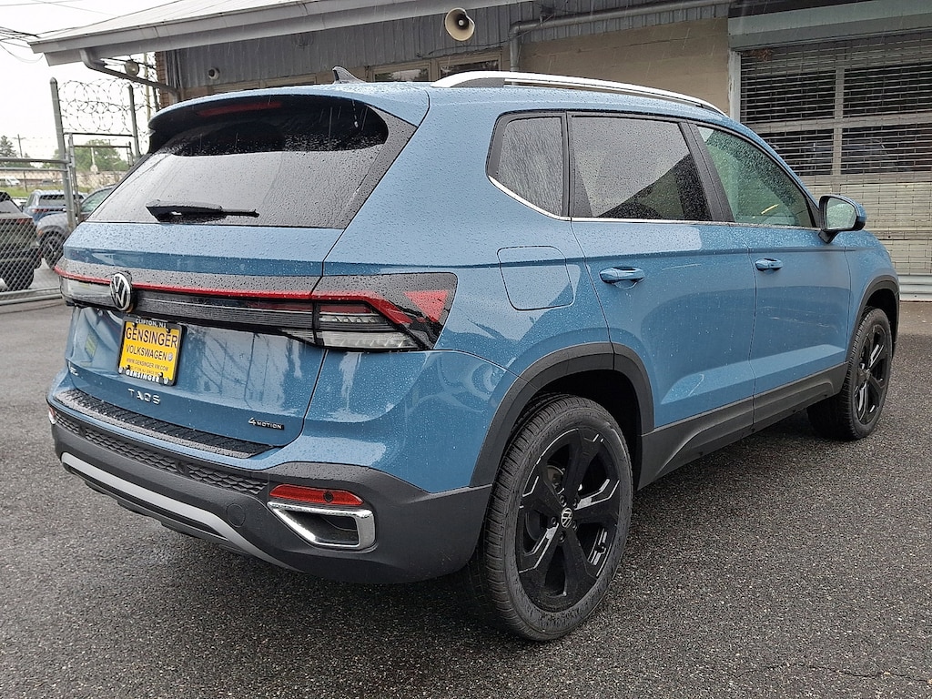 New 2026 Volkswagen Taos SEL SEL 4MOTION