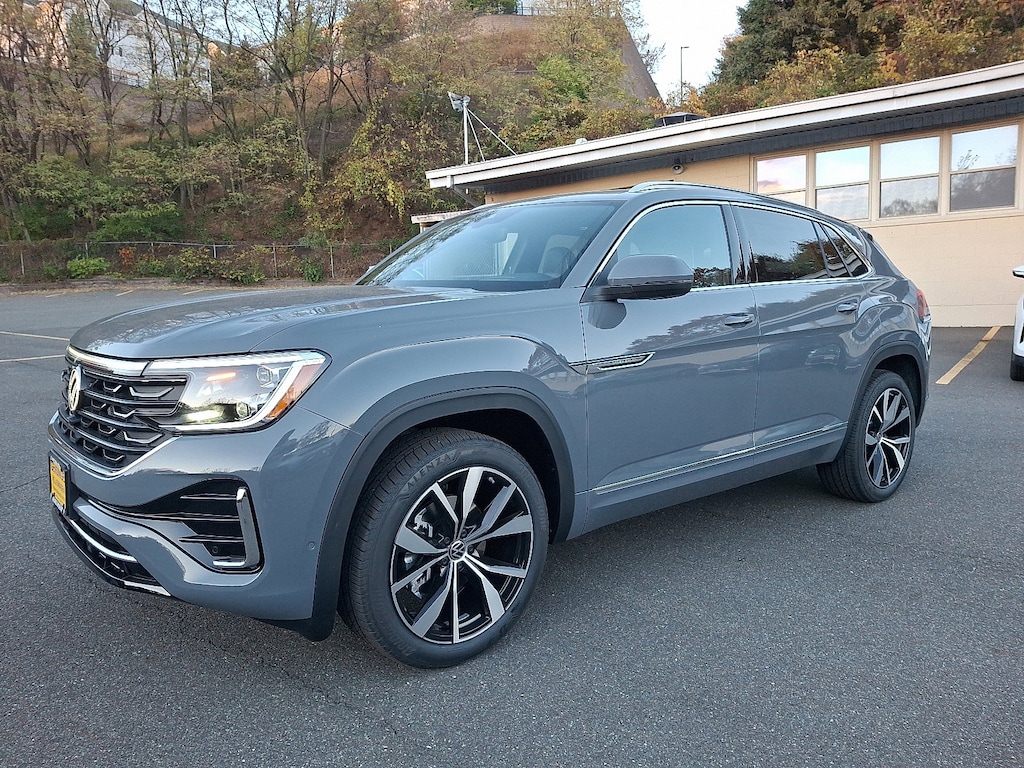 New 2026 Volkswagen Atlas Cross Sport 2.0T SEL Premium R-Line 2.0T SEL Premium R-Line 4MOTION