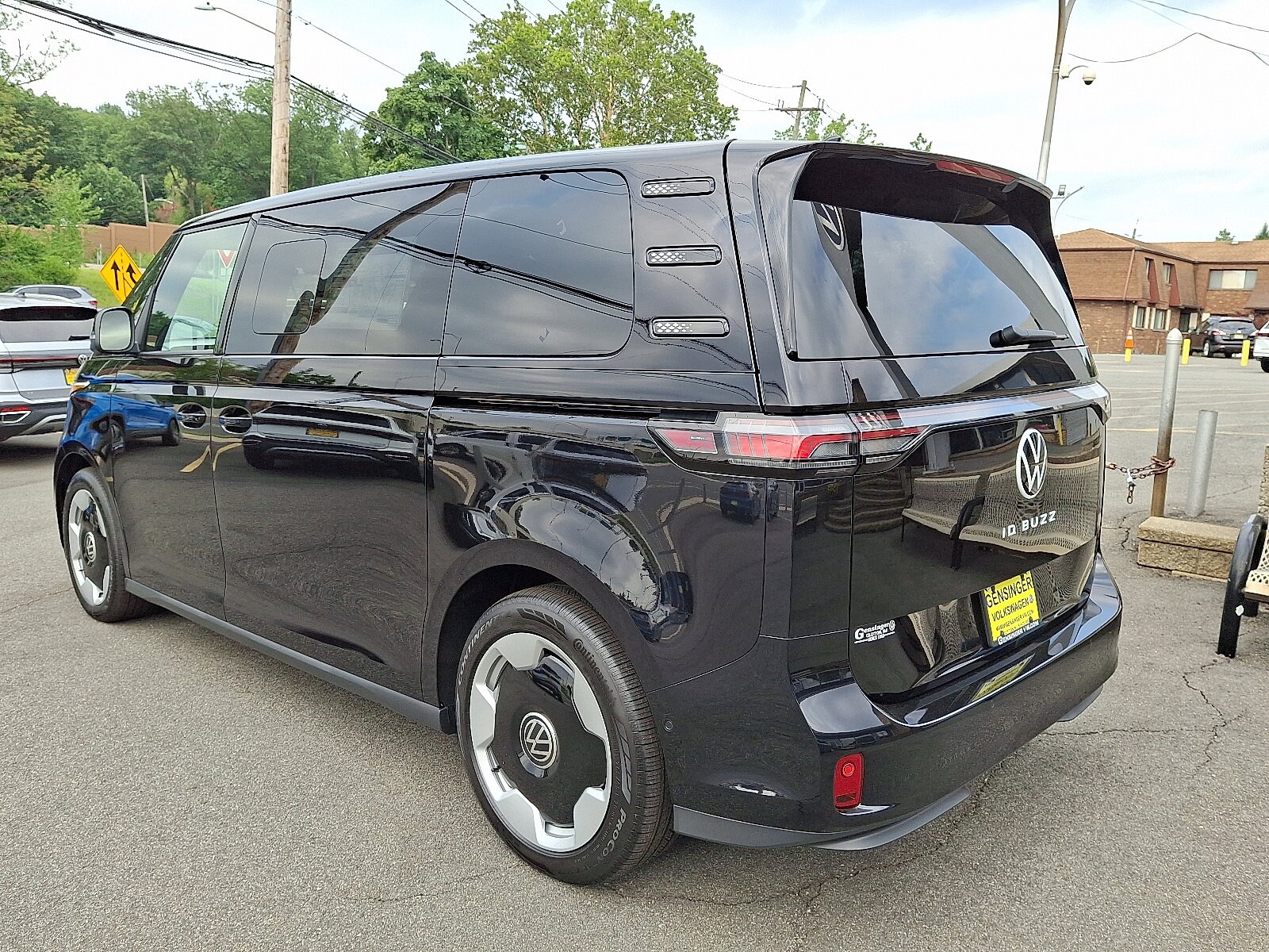 2025 Volkswagen ID. Buzz Pro S photo 3