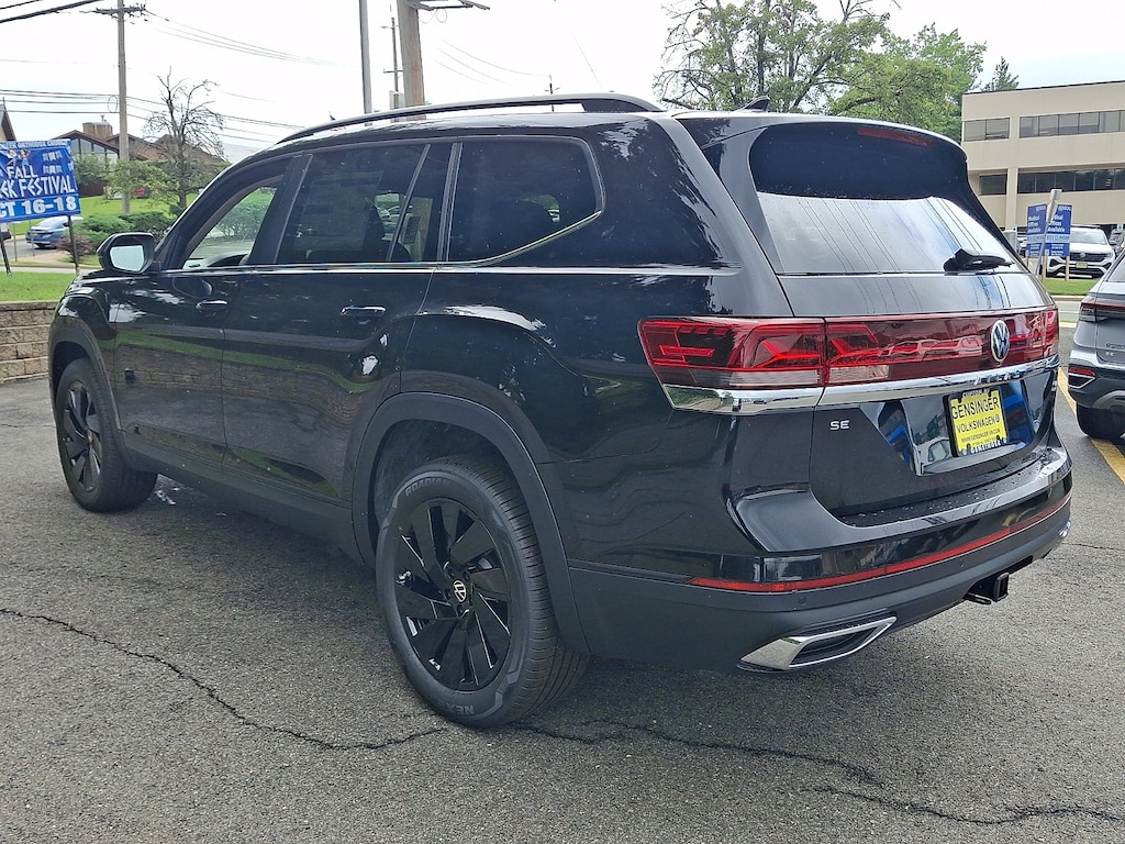 New 2026 Volkswagen Atlas 2.0T SE w/Technology 2.0T SE w/Technology 4MOTION