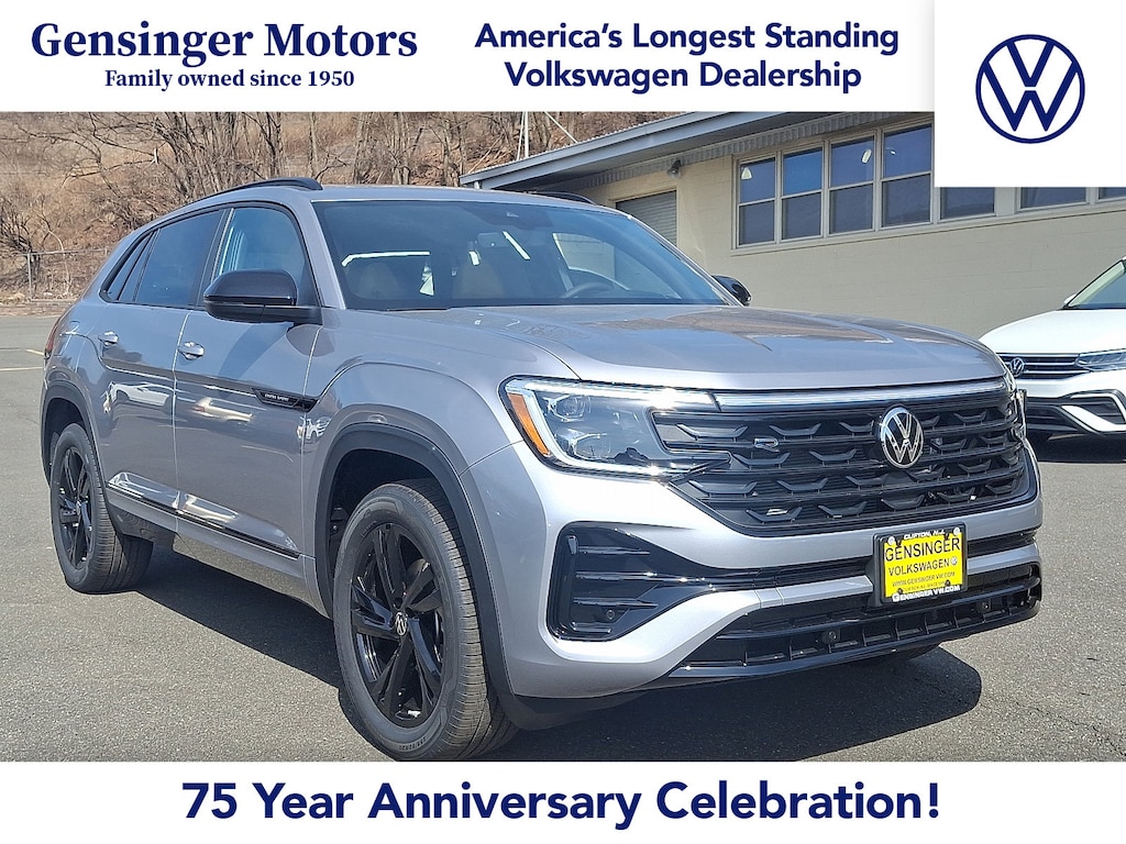 New 2025 Volkswagen Atlas Cross Sport 2.0T SEL R-Line Black 2.0T SEL R-Line Black 4MOTION
