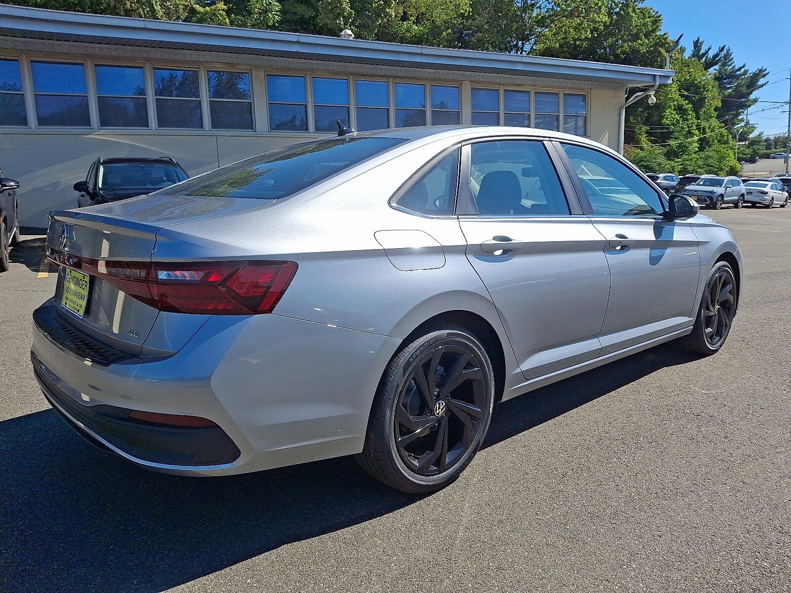 2025 Volkswagen Jetta SE photo 2